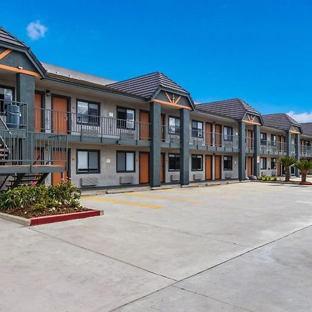 Hotel Hacienda At Ontario Ranch Экстерьер фото