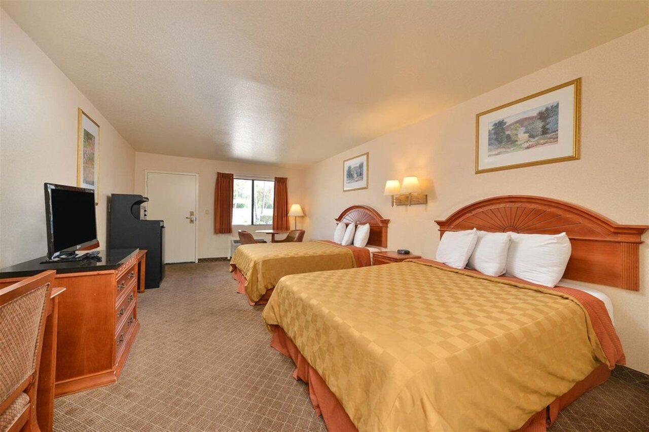 Hotel Hacienda At Ontario Ranch Экстерьер фото