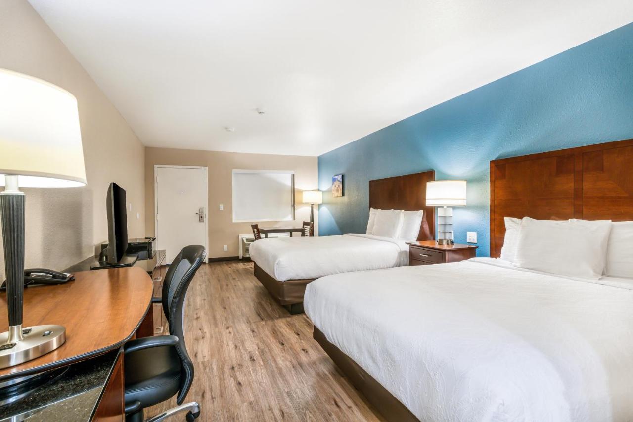 Hotel Hacienda At Ontario Ranch Экстерьер фото