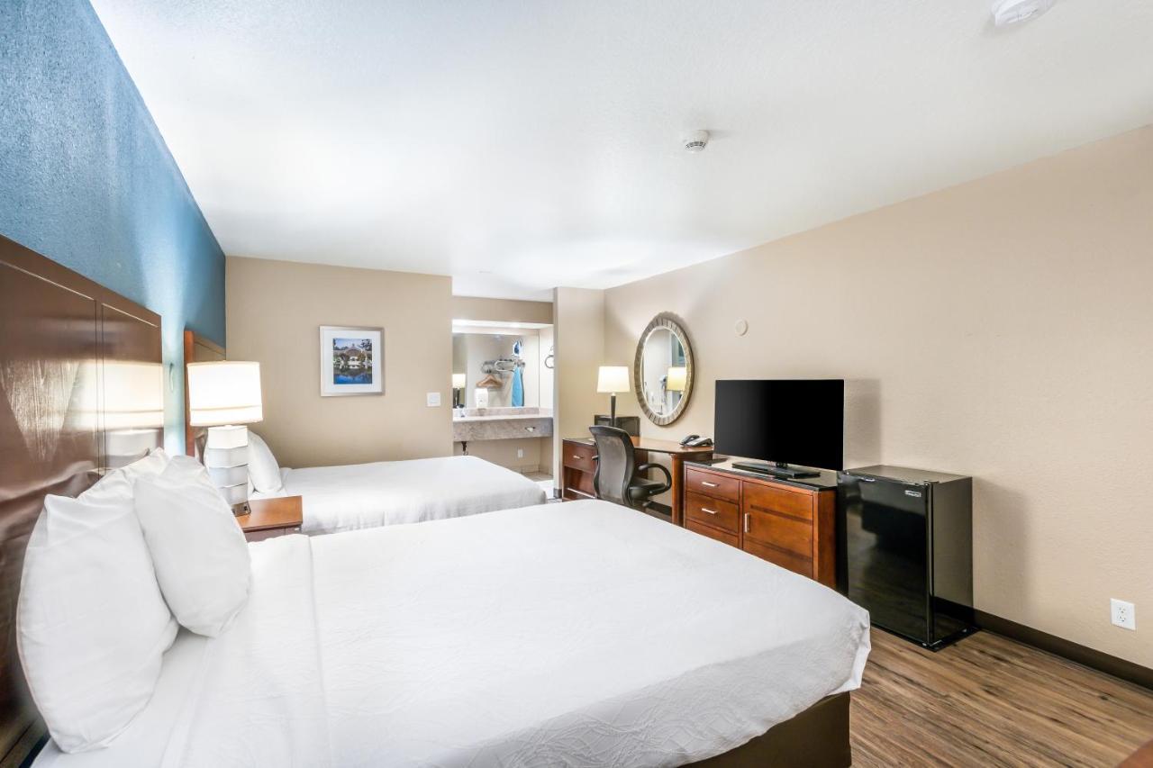 Hotel Hacienda At Ontario Ranch Экстерьер фото