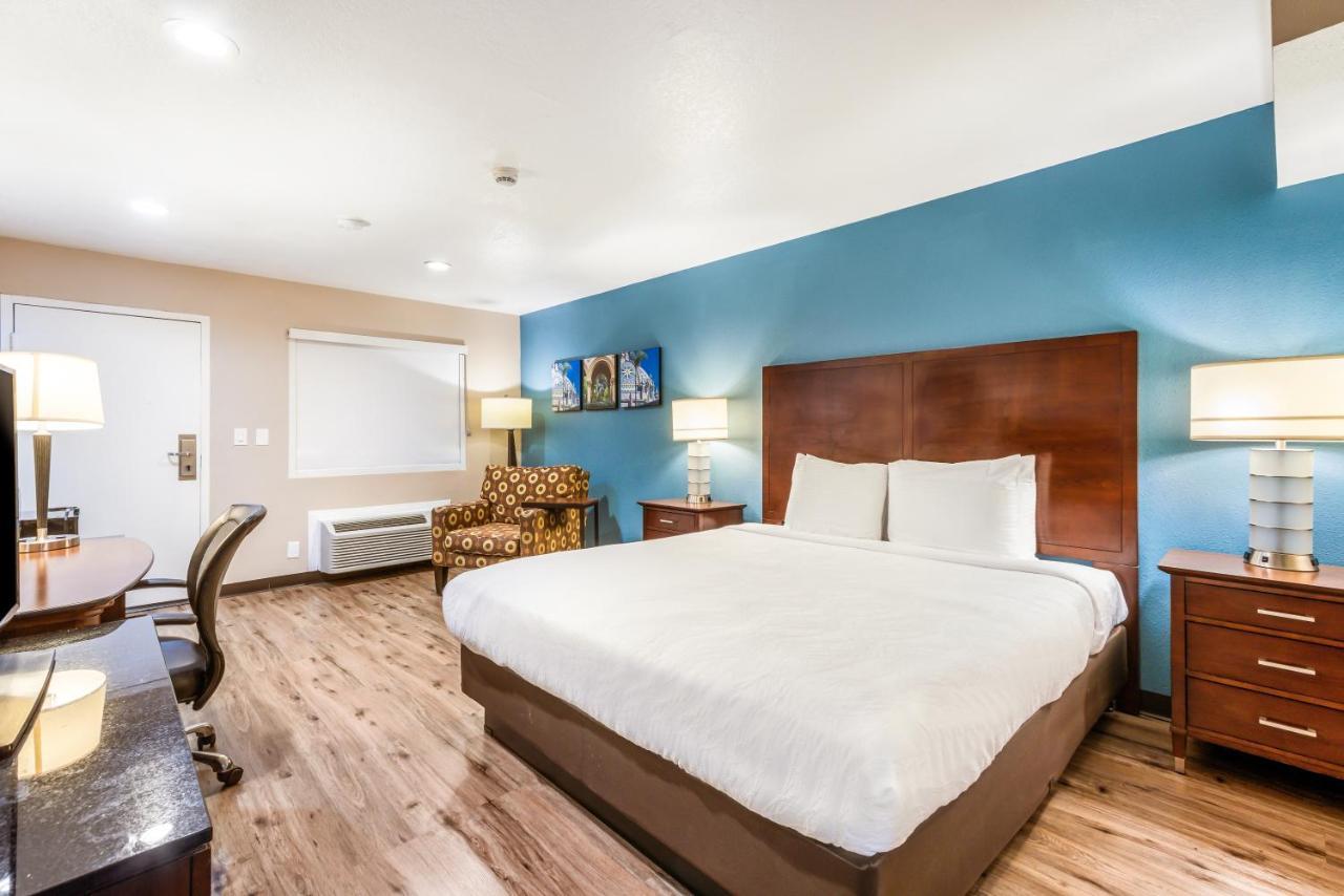 Hotel Hacienda At Ontario Ranch Экстерьер фото