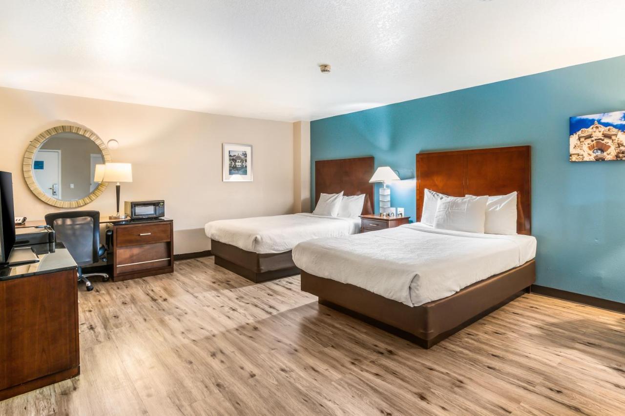 Hotel Hacienda At Ontario Ranch Экстерьер фото